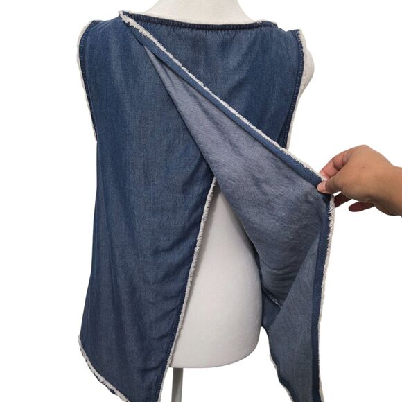 Kenneth Cole New York Womenβs Chambray Denim Tank Top - Size Small - Picture 4 of 11